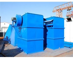 <b>單機(jī)布袋除塵器解決潮濕的注意事項(xiàng)</b>